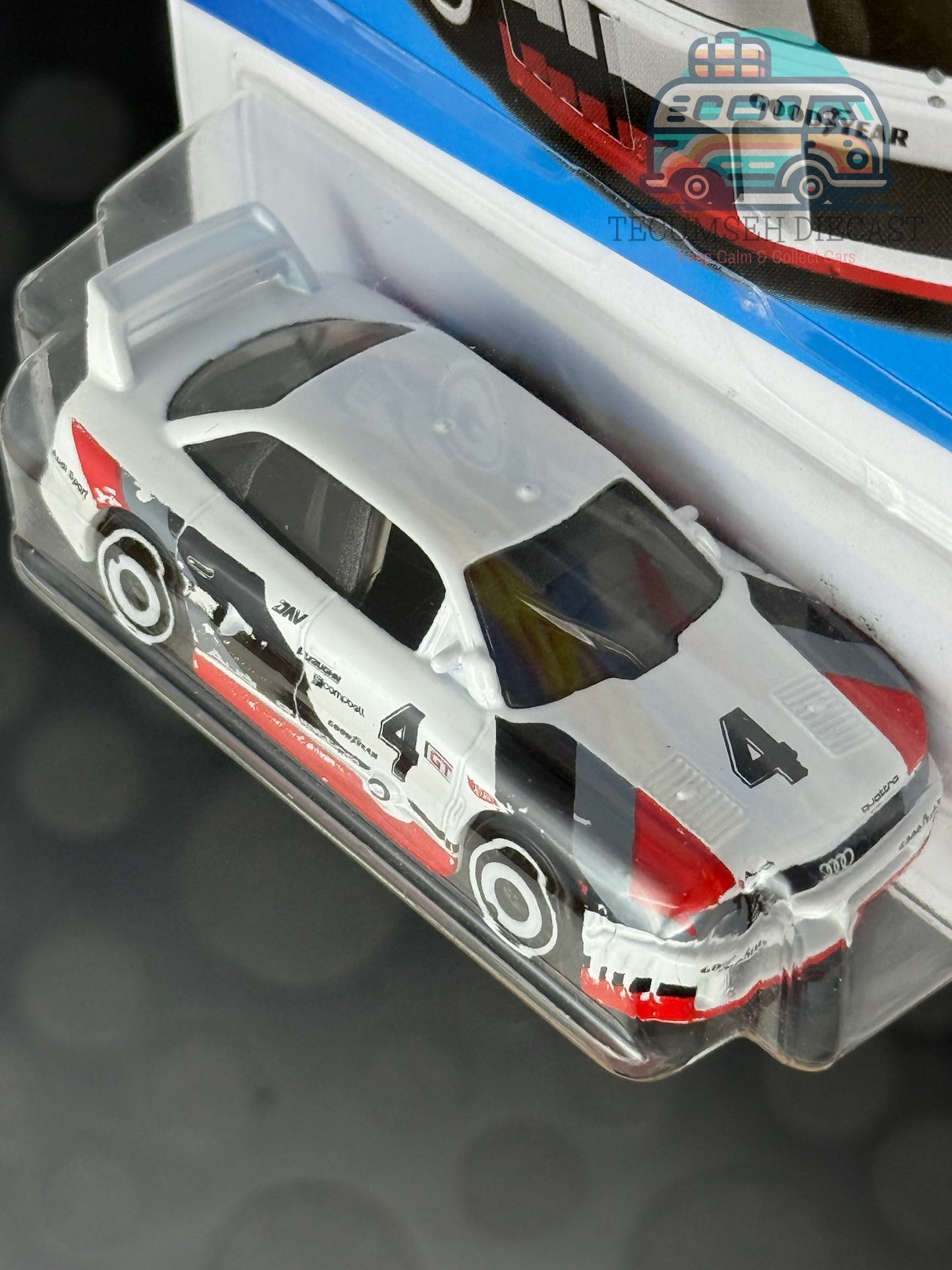 ’90 Quattro (1st colour - White)