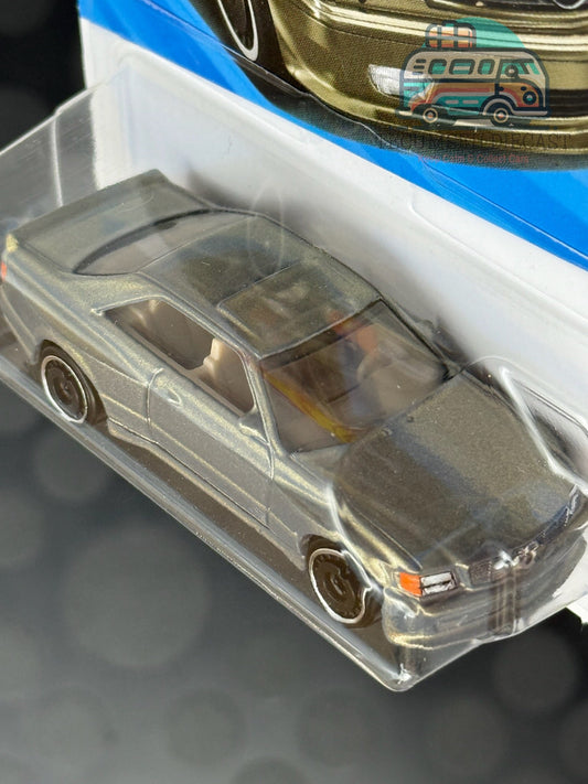 '89 Mercedes Benz 500 SEC AMG (1st colour - Muted Gold)