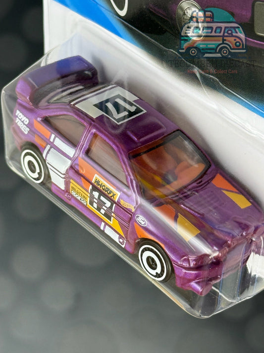 Ford Escort (2nd colour - Purple)