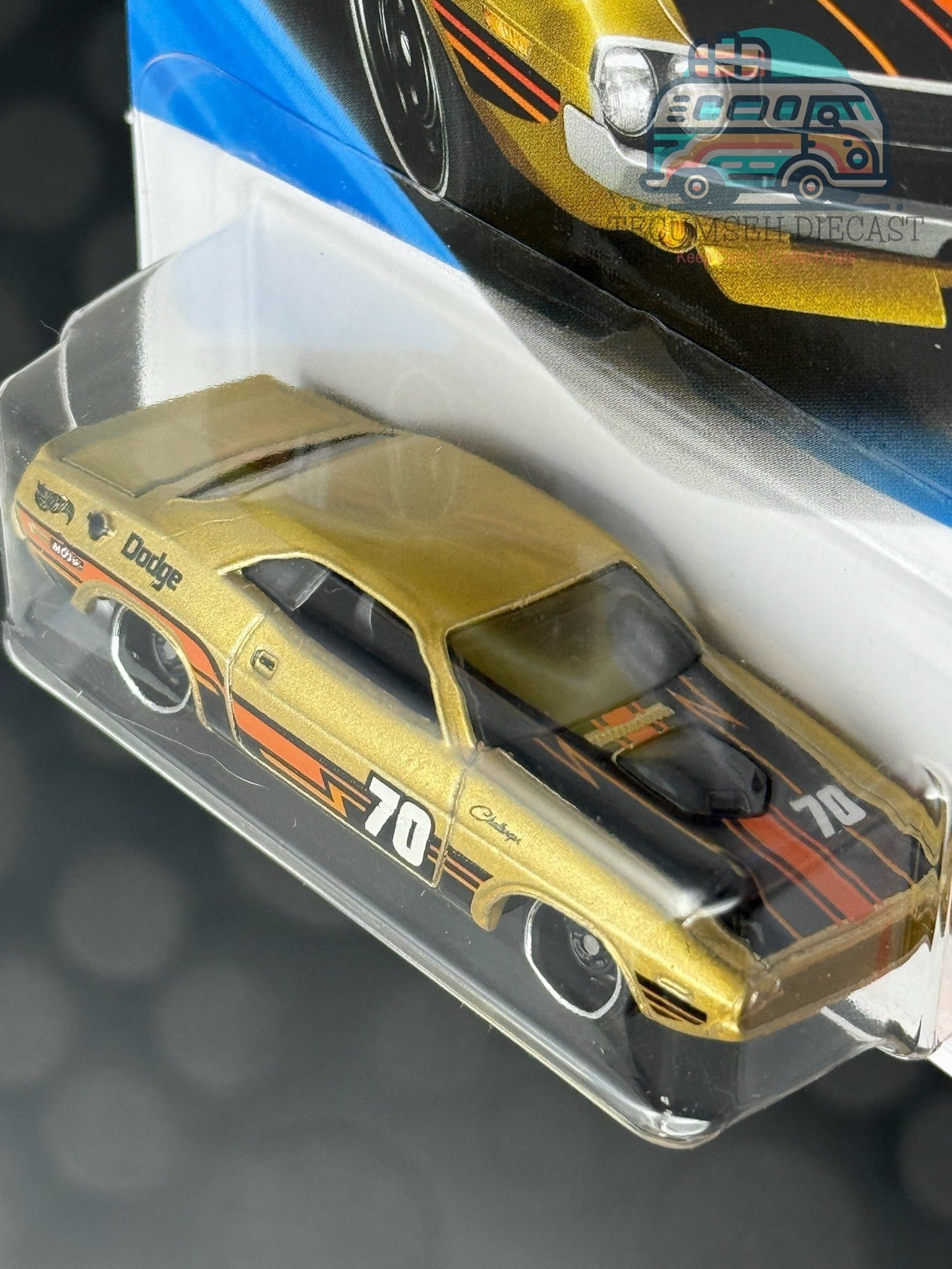 70 Dodge HEMI Challenger (1st colour - Gold)