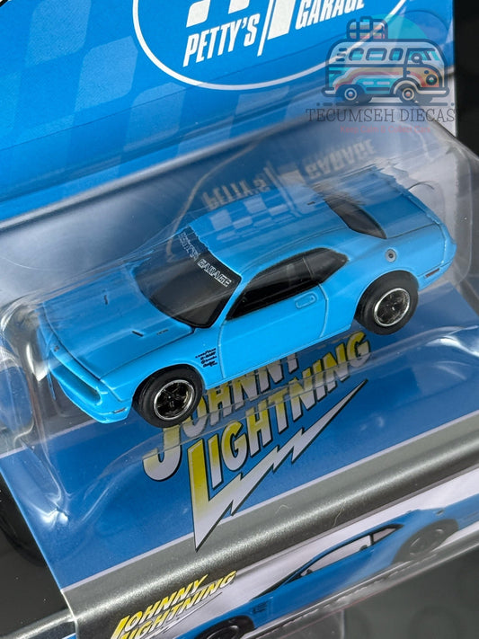 2014 Dodge Challenger SRT8 (Petty Blue)