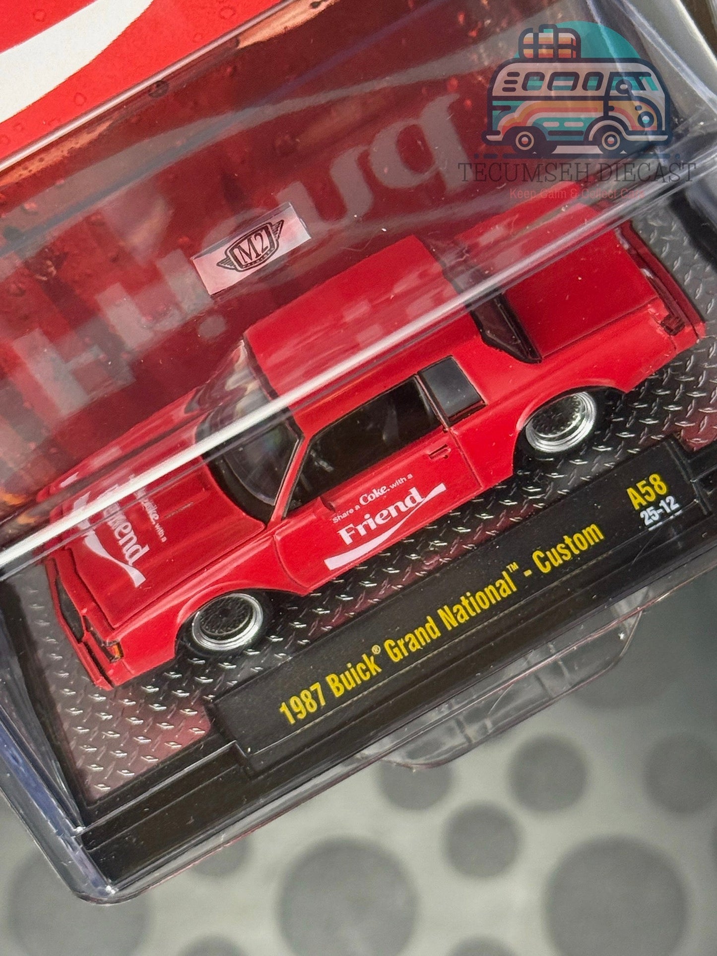 Buick Grand National Custom 1987 - Partagez un Coca avec un ami