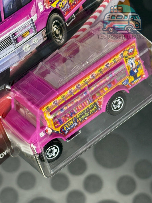 Chow Mobile (Charms)