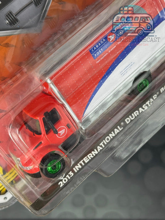 2013 International Durastar Box Van - Canada Post [GREENIE]