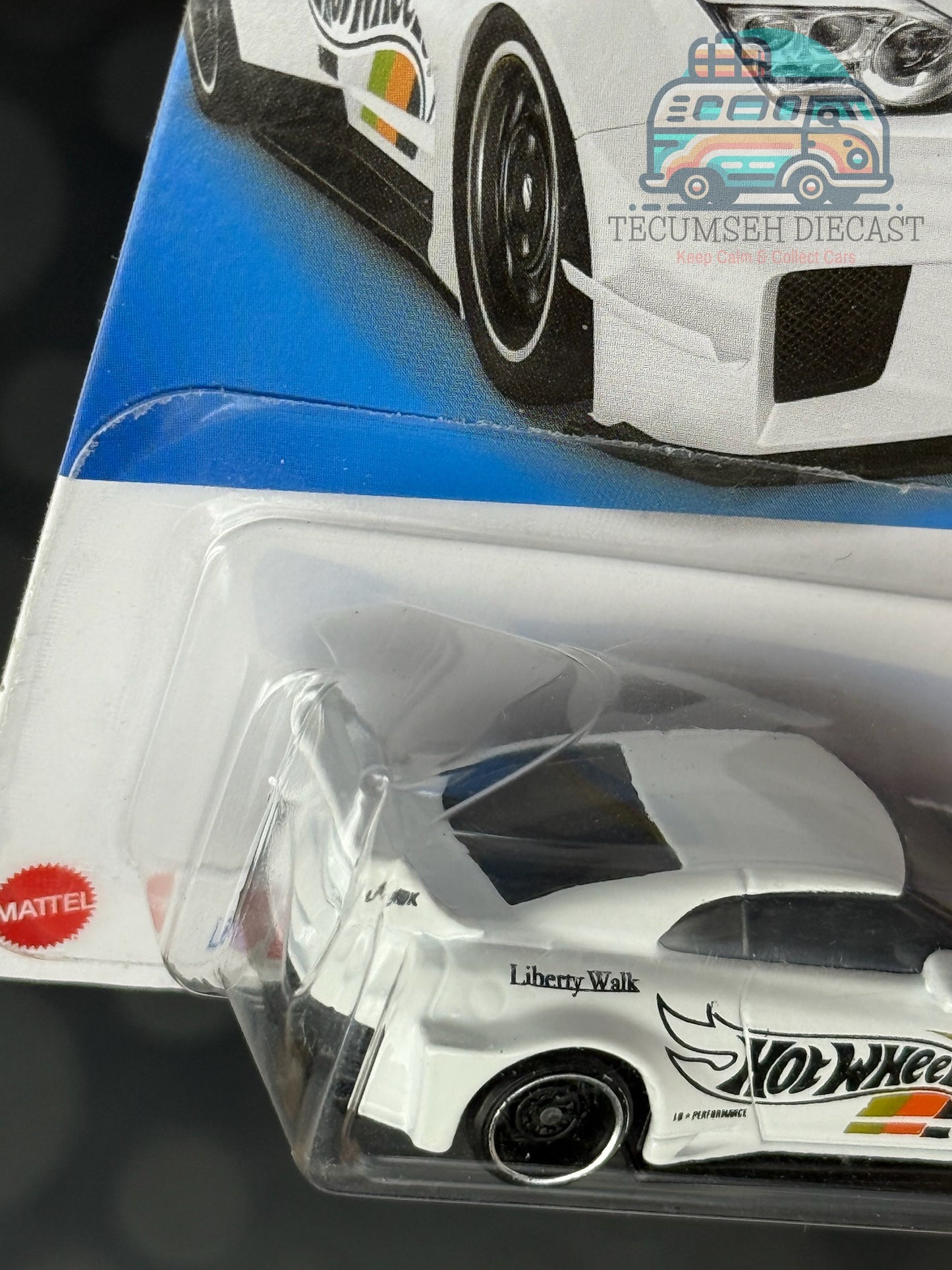 LB-Silhouette Works GT Nissan 35GT-RR Ver.2 (2nd colour - White)